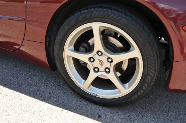 Chevrolet Corvette 2003 photo 6