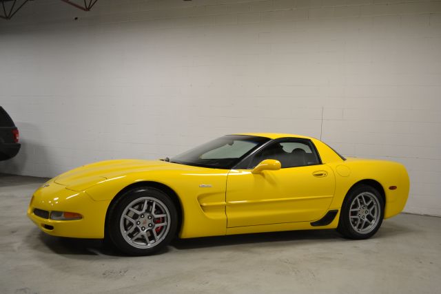 Chevrolet Corvette 2003 photo 10