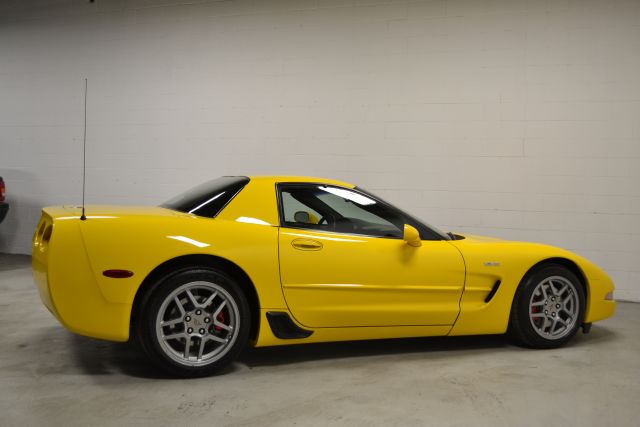 Chevrolet Corvette 2003 photo 7