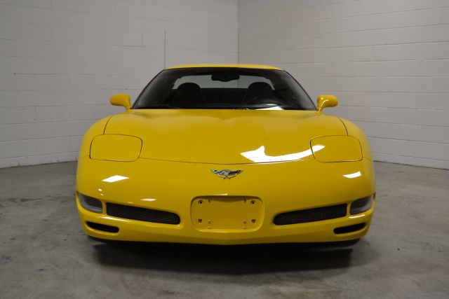 Chevrolet Corvette 2003 photo 8
