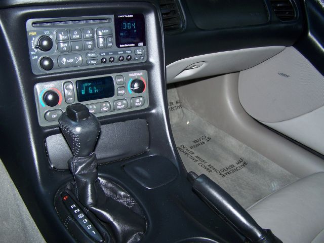 Chevrolet Corvette 2003 photo 1