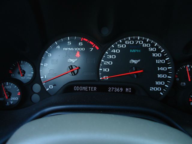 Chevrolet Corvette 2003 photo 18