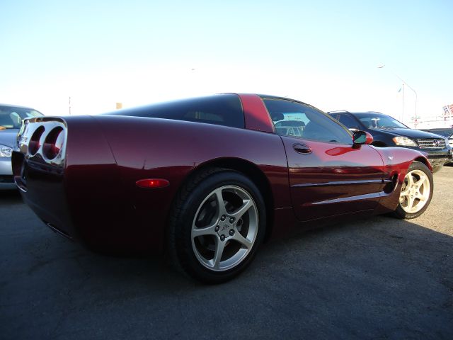 Chevrolet Corvette 2003 photo 23