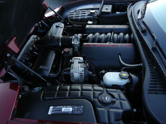 Chevrolet Corvette 2003 photo 9