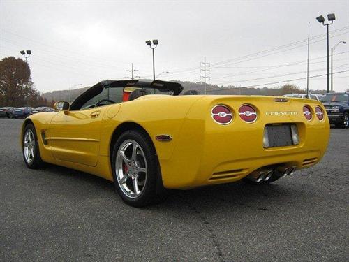 Chevrolet Corvette 2003 photo 2