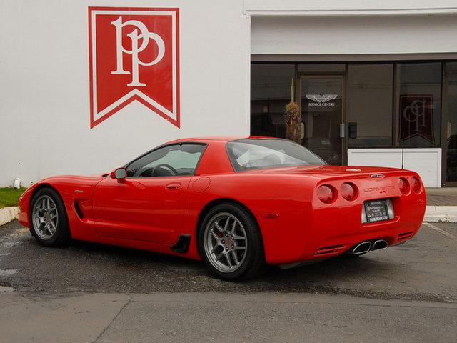 Chevrolet Corvette 2003 photo 2