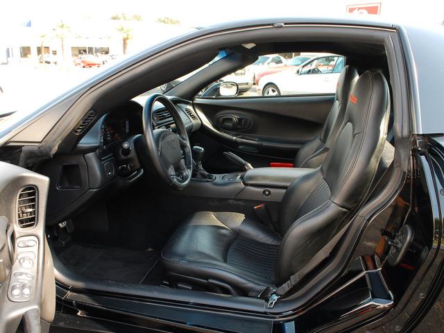 Chevrolet Corvette 2003 photo 1