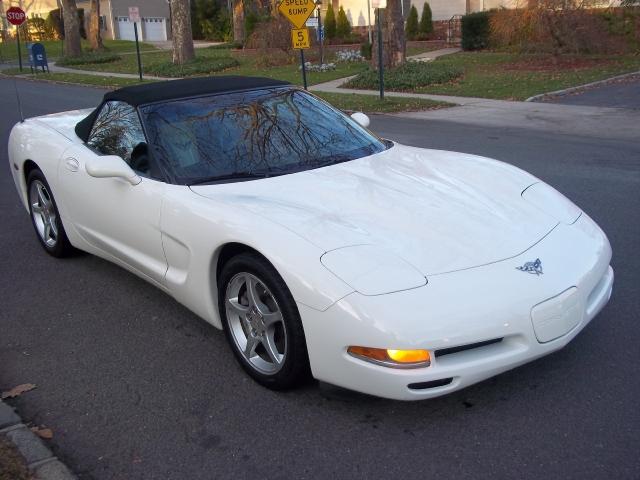Chevrolet Corvette 2003 photo 2