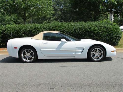 Chevrolet Corvette 2004 photo 2