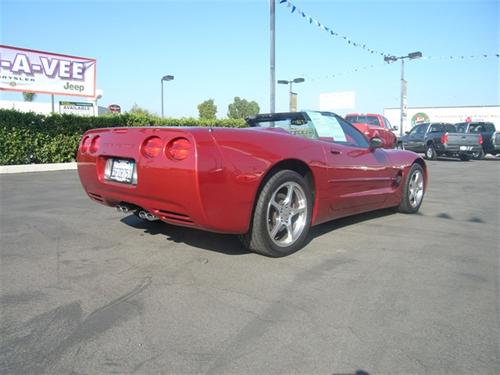 Chevrolet Corvette 2004 photo 2