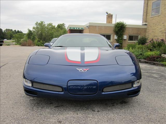 Chevrolet Corvette 2004 photo 3