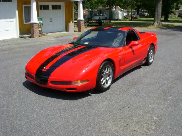 Chevrolet Corvette 2004 photo 5