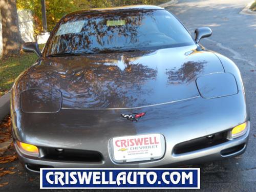 Chevrolet Corvette 2004 photo 2