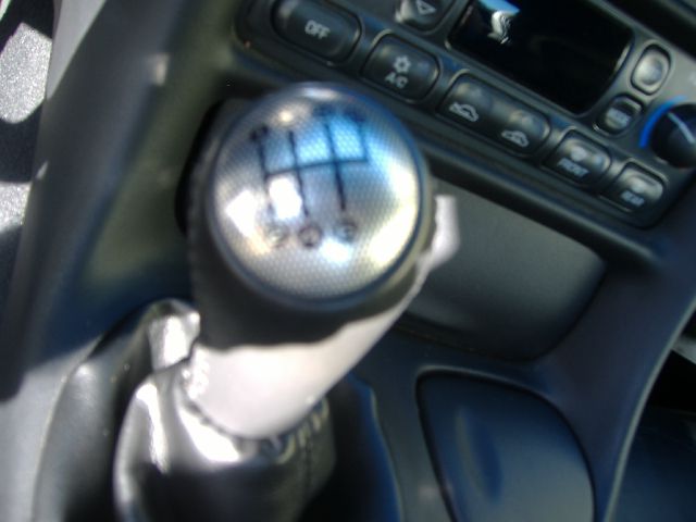 Chevrolet Corvette 2004 photo 10