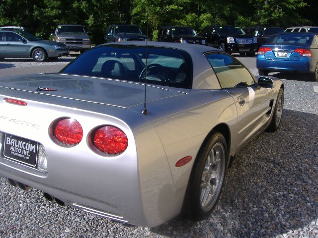 Chevrolet Corvette 2004 photo 14