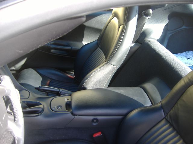 Chevrolet Corvette 2004 photo 18