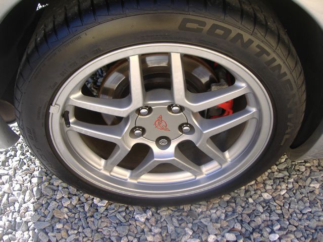 Chevrolet Corvette 2004 photo 7