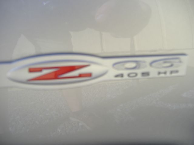 Chevrolet Corvette 2004 photo 8