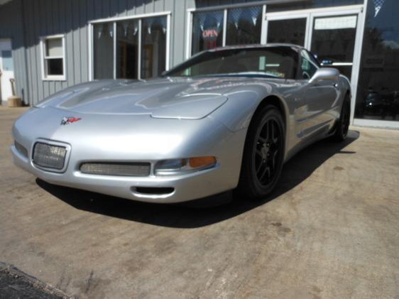 Chevrolet Corvette 2004 photo 1