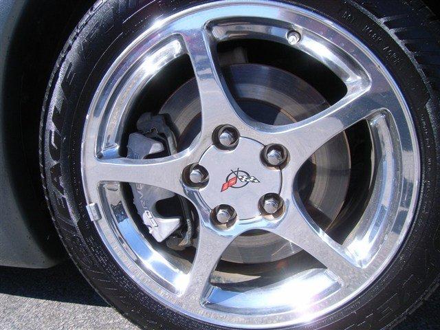 Chevrolet Corvette 2004 photo 1