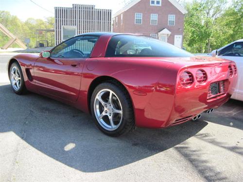 Chevrolet Corvette 2004 photo 3