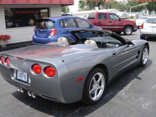 Chevrolet Corvette 2004 photo 4