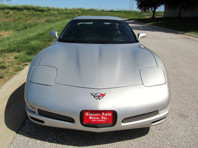 Chevrolet Corvette 2004 photo 1