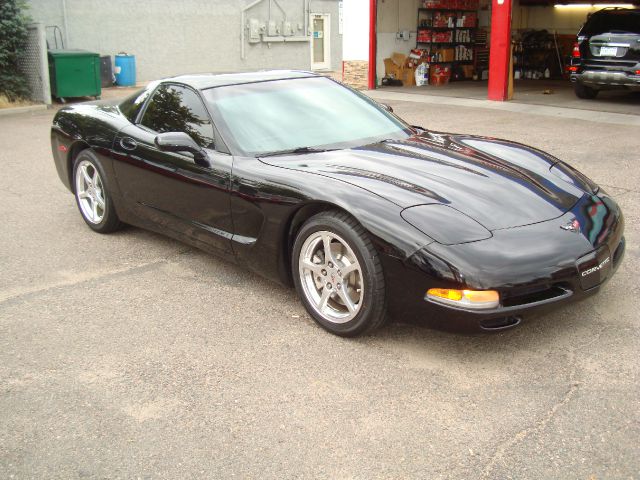 Chevrolet Corvette 2004 photo 3