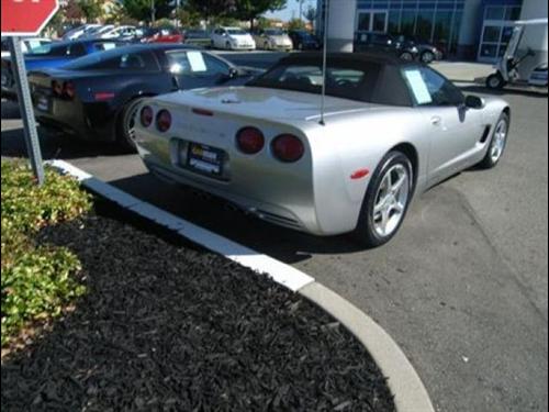 Chevrolet Corvette 2004 photo 3