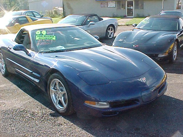 Chevrolet Corvette 2004 photo 3
