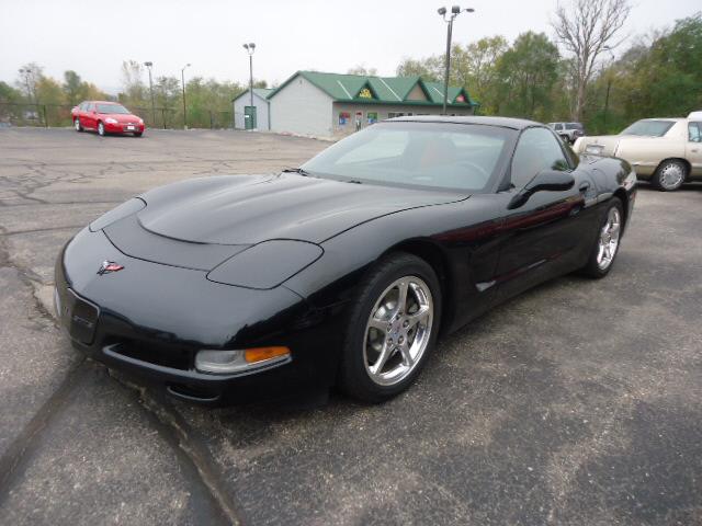 Chevrolet Corvette 2004 photo 3