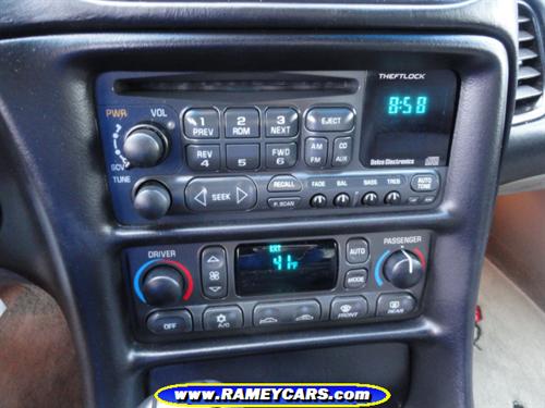 Chevrolet Corvette 2004 photo 1