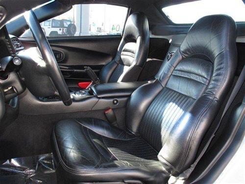 Chevrolet Corvette 2004 photo 4