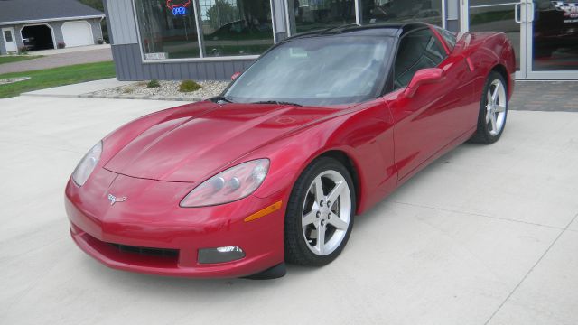 Chevrolet Corvette 2005 photo 2