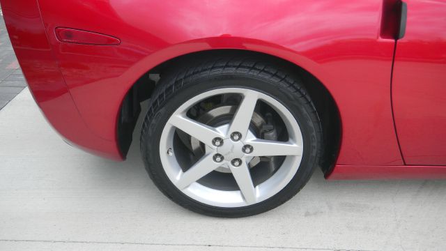 Chevrolet Corvette 2005 photo 4