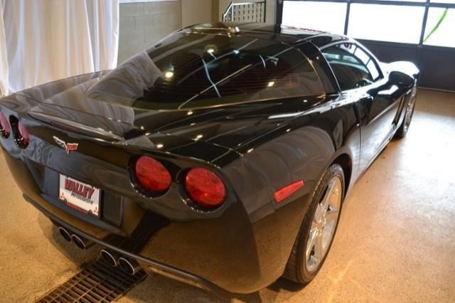 Chevrolet Corvette 2005 photo 2