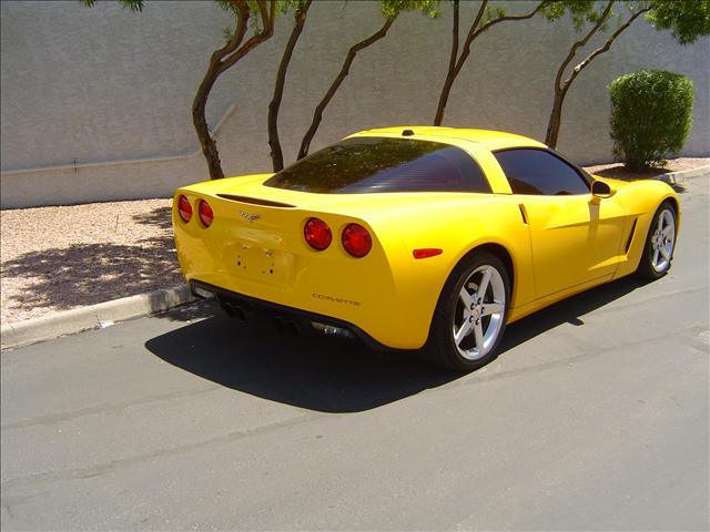 Chevrolet Corvette 2005 photo 3
