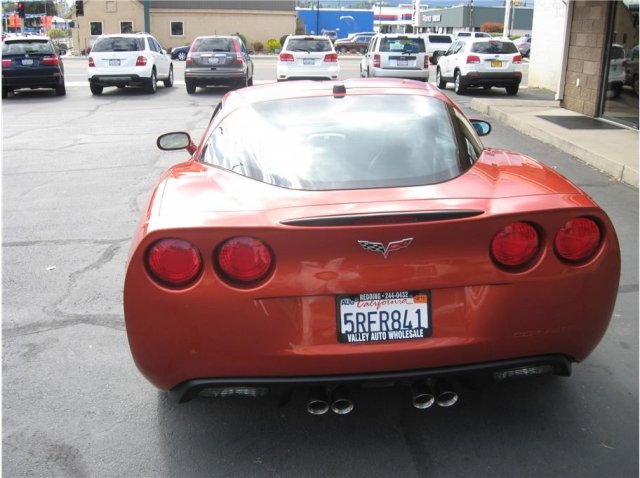 Chevrolet Corvette 2005 photo 2