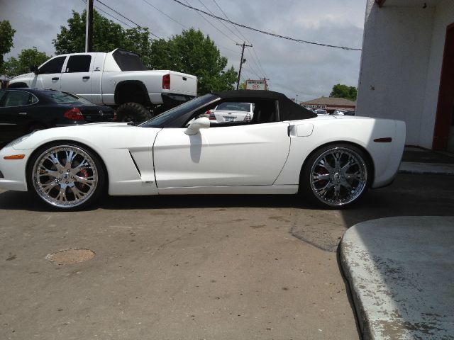 Chevrolet Corvette 2005 photo 2