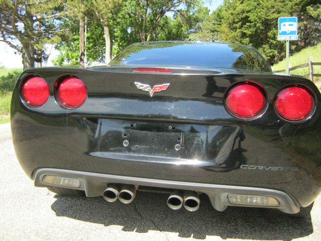 Chevrolet Corvette 2005 photo 8