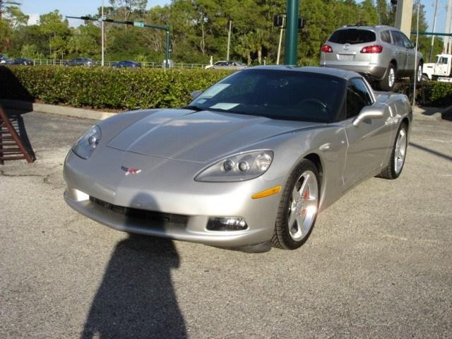 Chevrolet Corvette 2005 photo 2