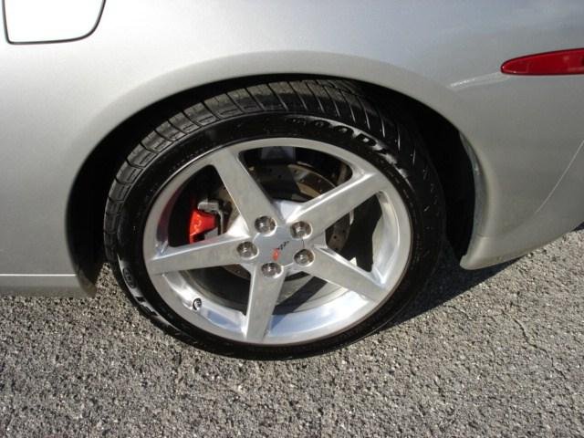 Chevrolet Corvette 2005 photo 4