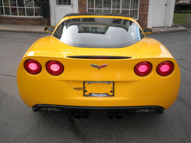 Chevrolet Corvette 2005 photo 4