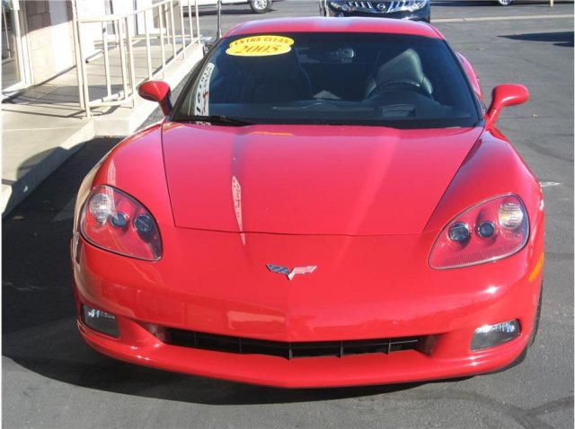 Chevrolet Corvette 2005 photo 2
