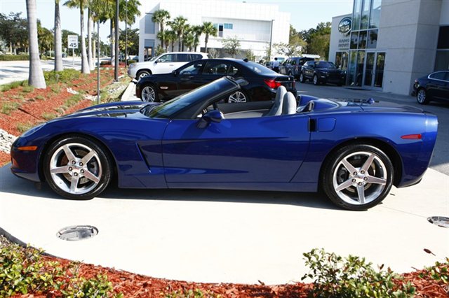 Chevrolet Corvette 2005 photo 4