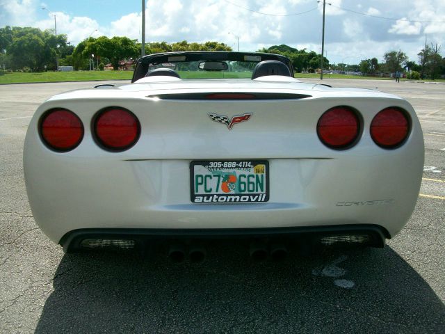 Chevrolet Corvette 2005 photo 3