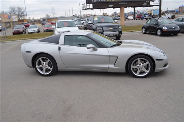 Chevrolet Corvette 2005 photo 3