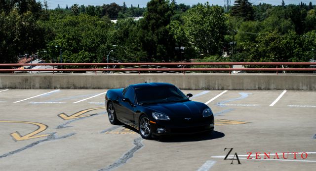 Chevrolet Corvette 2005 photo 3
