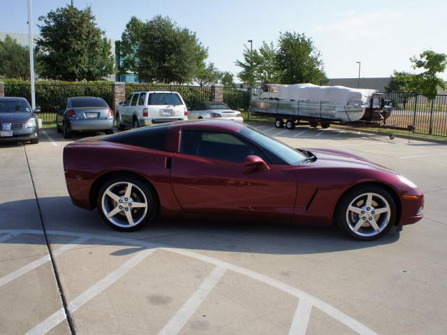 Chevrolet Corvette 2005 photo 2