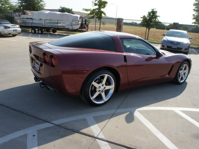 Chevrolet Corvette 2005 photo 3